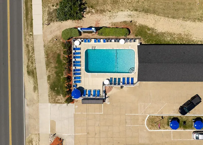 Dolphin Oceanfront Motel - Nags Head