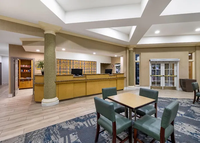 Romantic hotel: La Quinta By Wyndham Albuquerque West