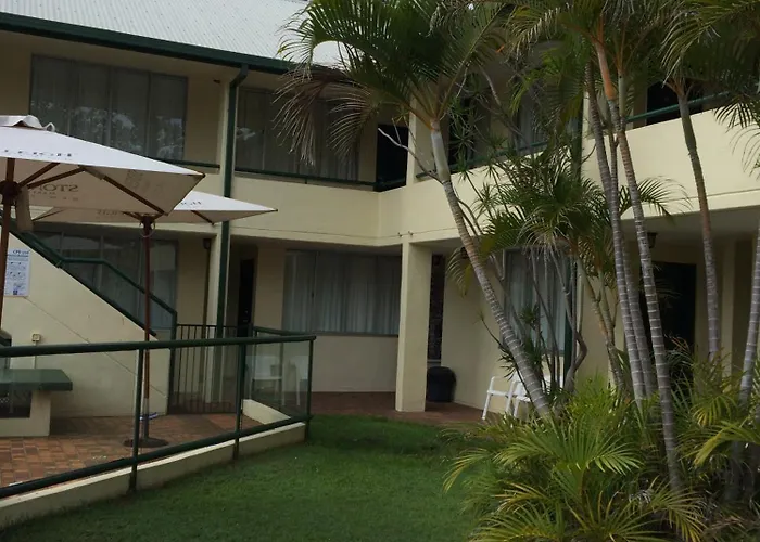 Darcy Arms Hotel Motel