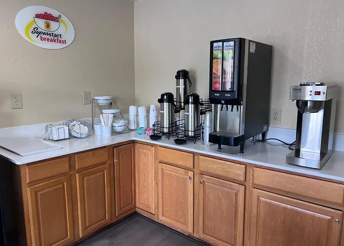 Knights Inn Lumberton