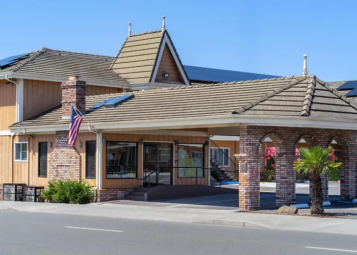 Ramada Bayside Inn & Suites