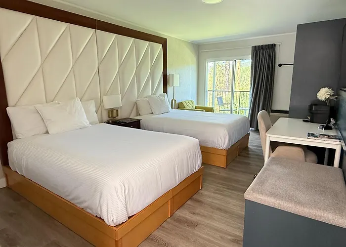 Hotel Civilia Lakeside By Civilia Golf Retreat
