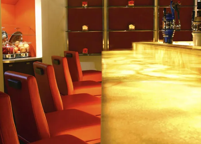 Novotel Montreal Center