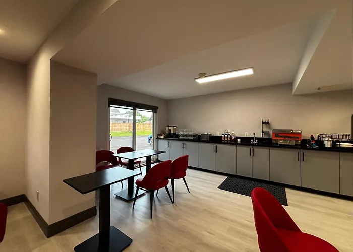 Ramada By Wyndham Kingston