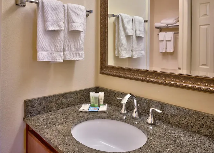 Staybridge Suites Omaha 80Th And Dodge By Ihg