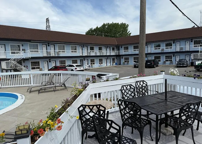 Hotel Am Falls Lodge By The Falls