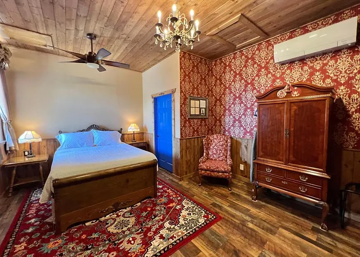 Family Friendly Hotels Russ House