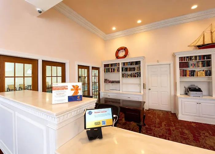 Comfort Inn Lakeside