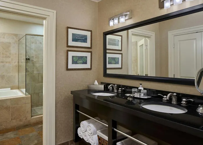 Craddock Terry Hotel, Lynchburg, A Tribute Portfolio Hotel