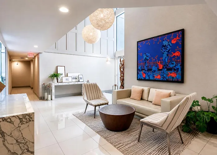 Roami At Habitat Brickell