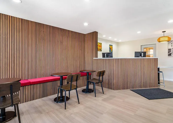 La Luna Inn, An Ascend Collection Hotel