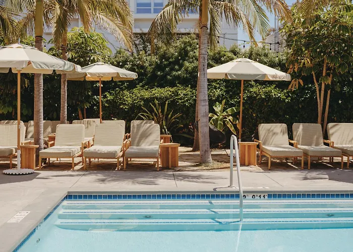 Hotels With Four Stars June West La, A Member Of Design s