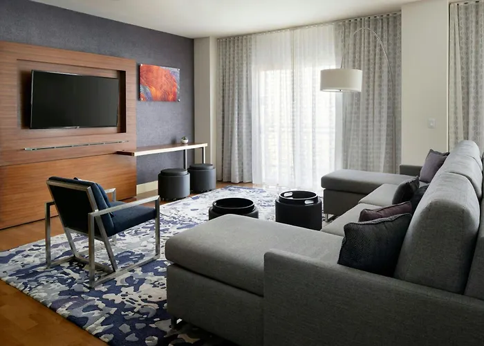 Kid friendly hotel Visalia Marriott At The Convention Center