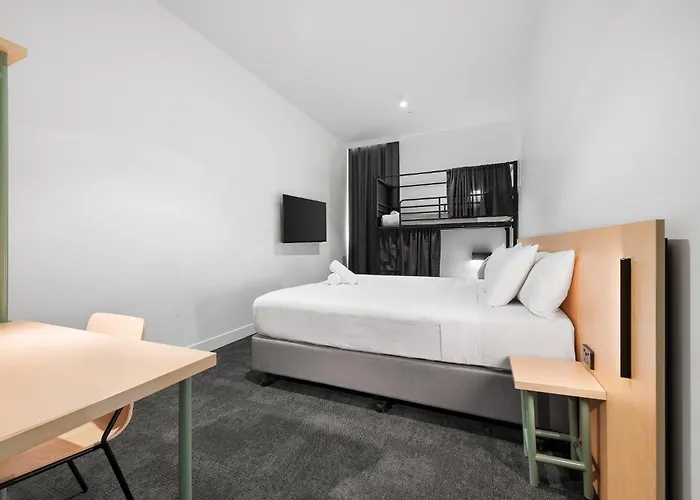 Yha Adelaide Central