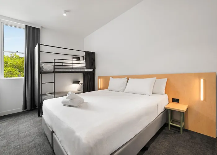 Yha Adelaide Central