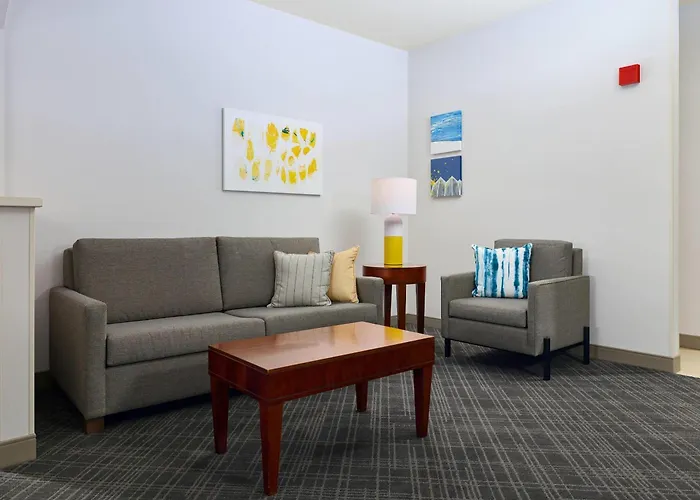 Cheap hotels Comfort Suites Springfield-Eugene