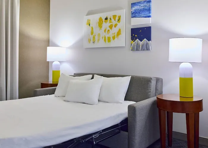 Cheap hotels Comfort Suites Springfield-Eugene