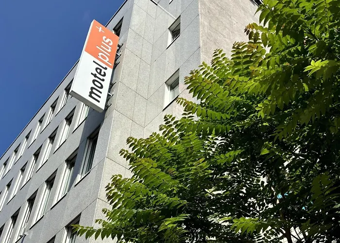 Motel Plus