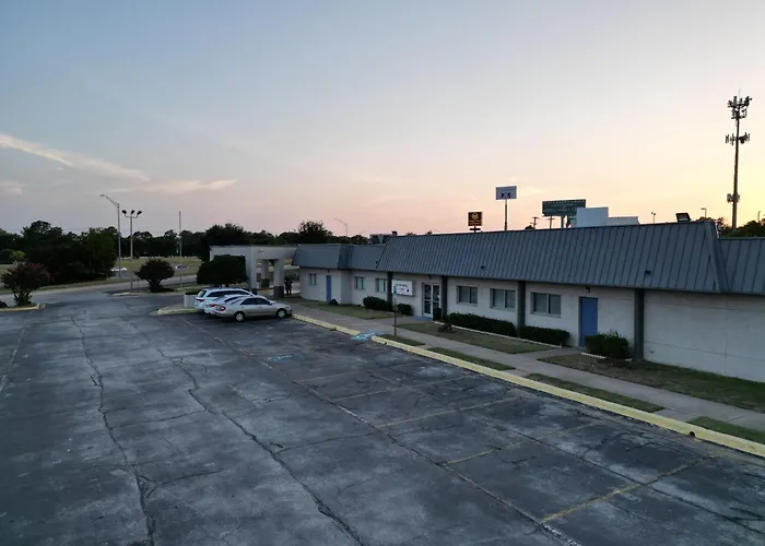 Texas Inn & Suites