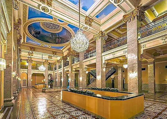 Сity center hotels Bentley