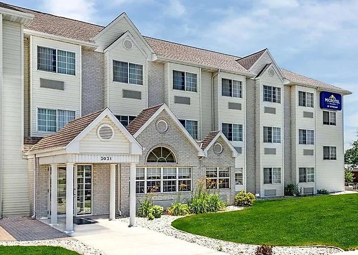 Cheap hotels Microtel Inn & Suites By Wyndham Green Bay