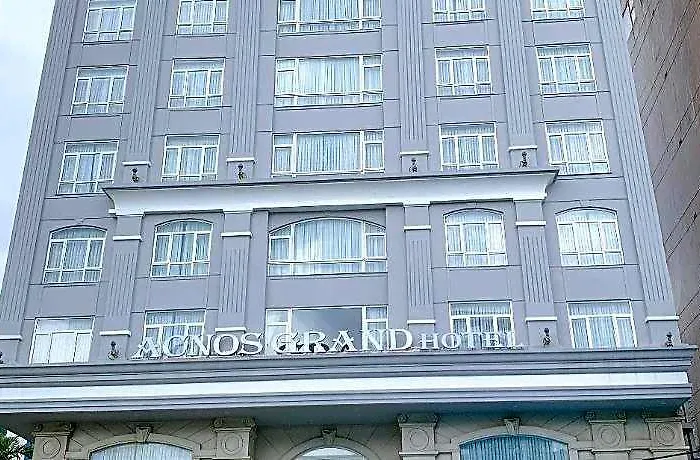 Acnos Grand