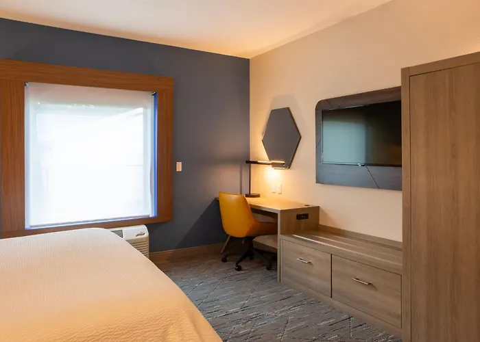 Kid friendly hotel Holiday Inn Express & Suites Sioux City-South By Ihg