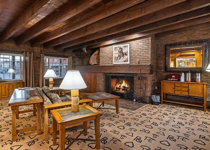 Dude Rancher Lodge