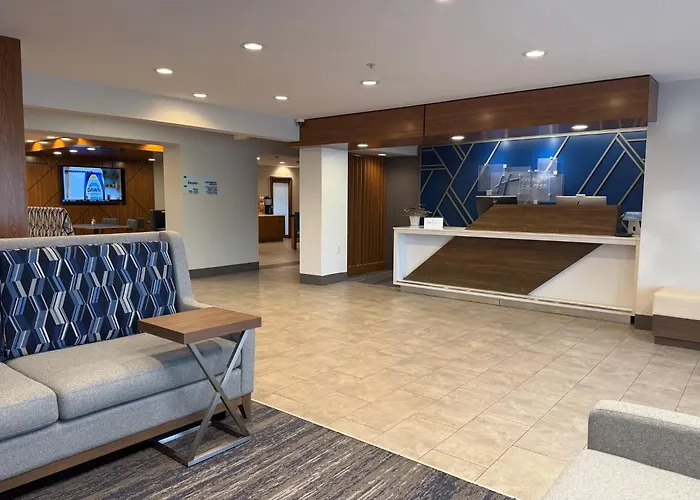 Holiday Inn Express By Ihg
