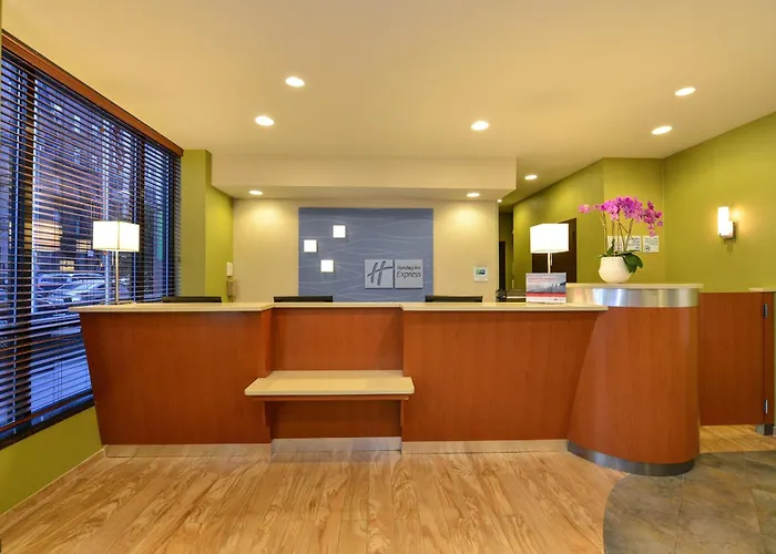 Holiday Inn Express Manhattan Midtown West By Ihg