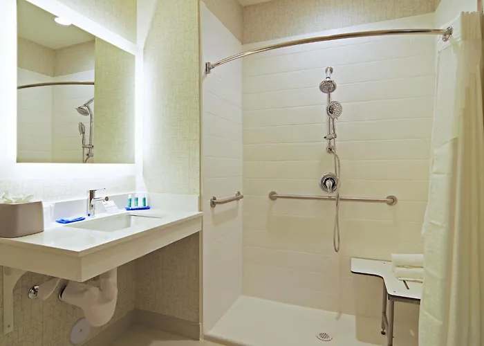 Holiday Inn Express & Suites - North - Scottsdale By Ihg