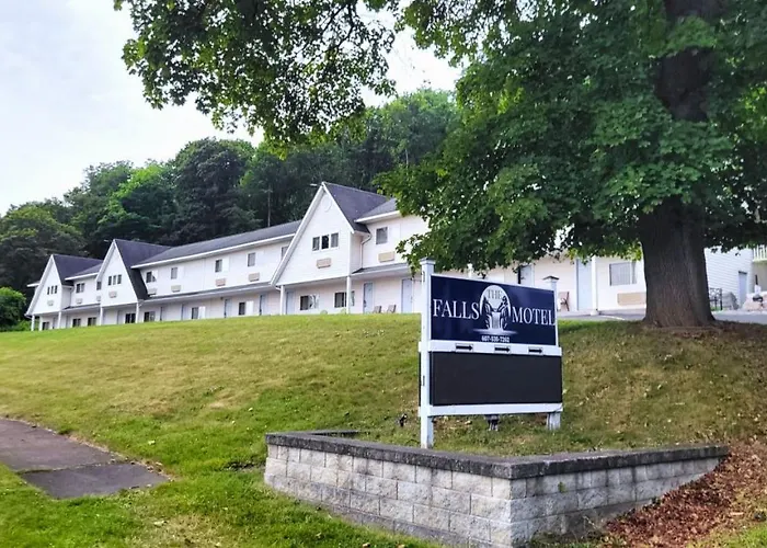 The Falls Motel - 2 Mi To " Watkins Glen State Park, Seneca Lake " And 4 Mi To Watkins Glen International Track " The Glen "