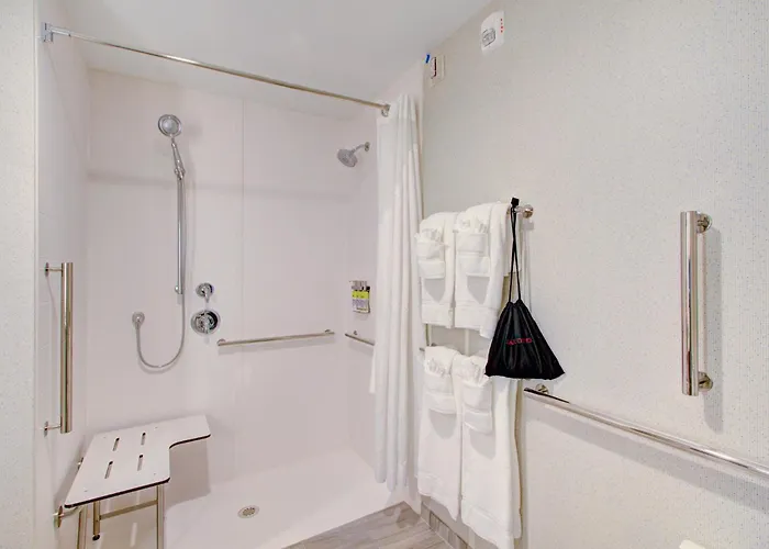 Holiday Inn Express & Suites Charlotte Southwest By Ihg