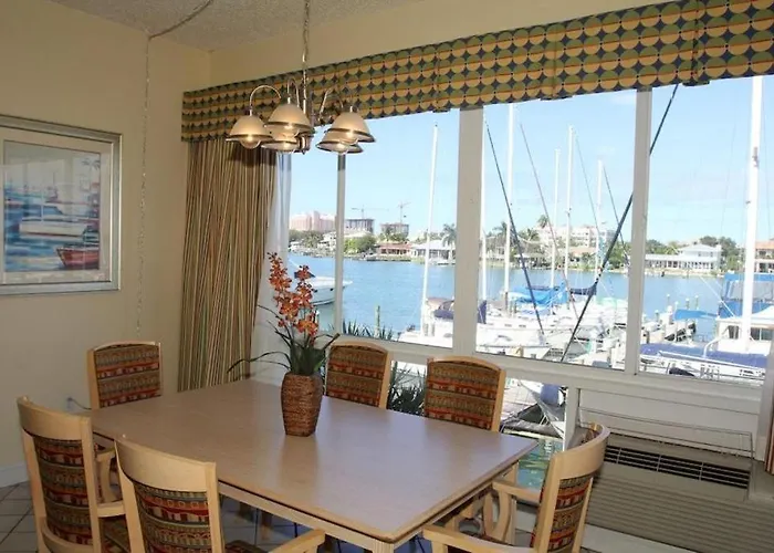Chart House Suites And Marina