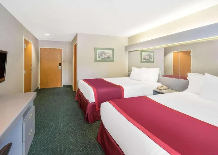 Cheap hotels Microtel Inn & Suites By Wyndham Chattanooga/Near Hamilton P