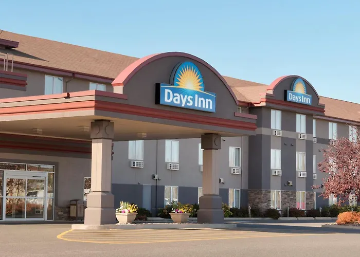 Days Inn & Suites By Wyndham Thunder Bay