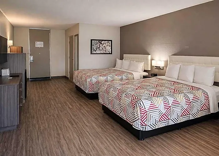 Kid friendly hotel Howard Johnson Lake City