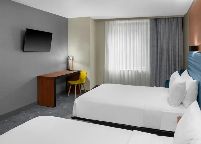Pets Allowed Hotel Aloft Manhattan Downtown - Financial District