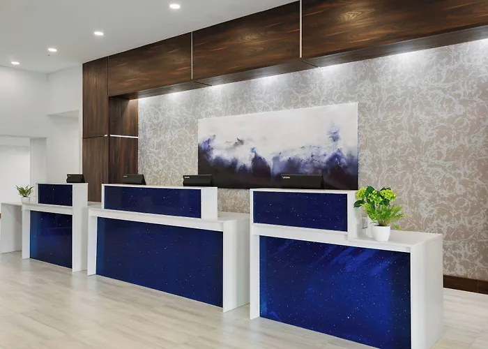 Hotels With Four Stars Delta s By Marriott Indianapolis Airport