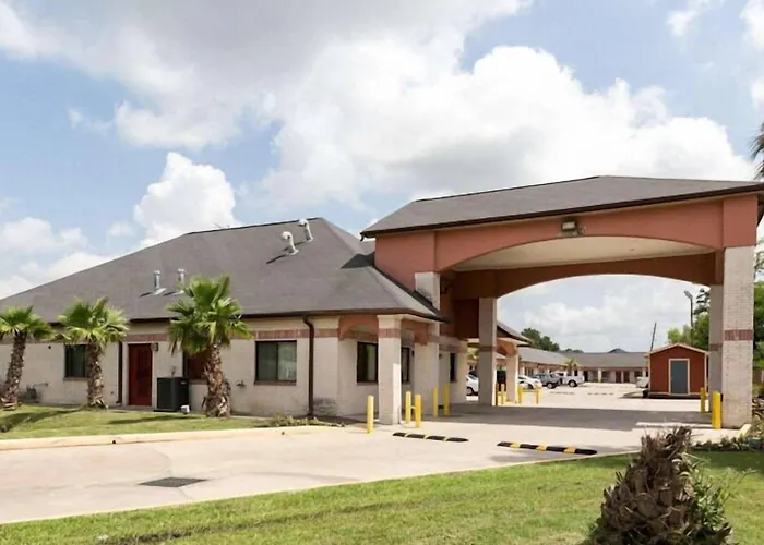 Scottish Inn & Suites Iah West