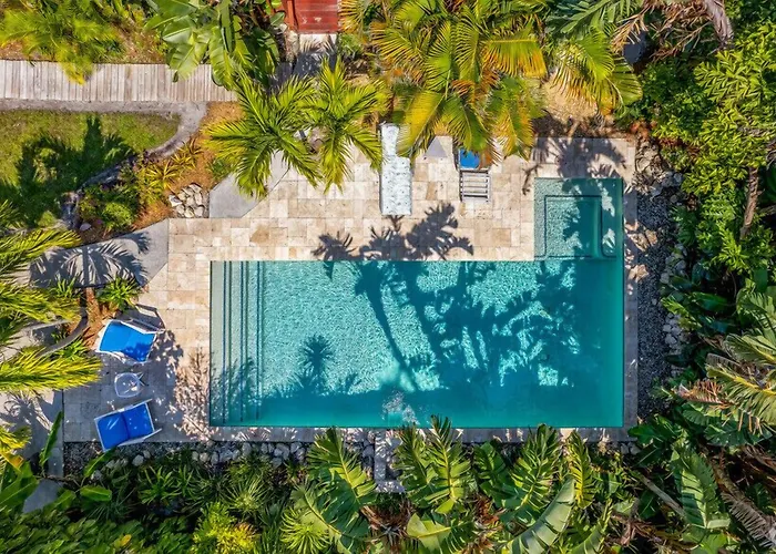 Cheap hotels Manatee Palms