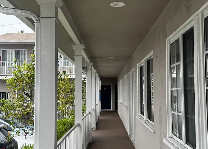 Friendship Motor Inn