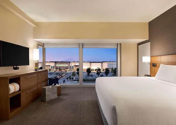 Hyatt Place Town Center