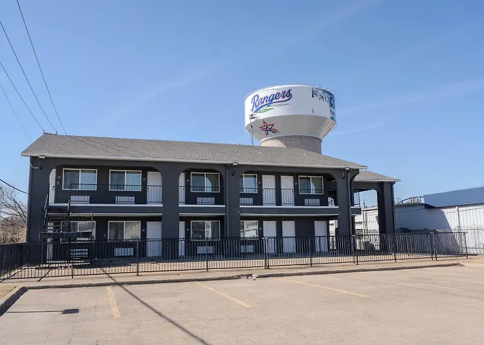 Executive Inn Of Arlington, Near At&T Stadium