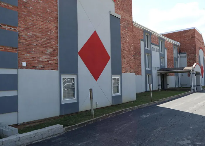 Oyo Townhouse Tulsa Woodland Hills