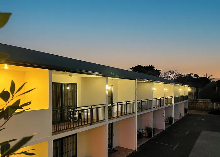 Greenlane Manor Motel