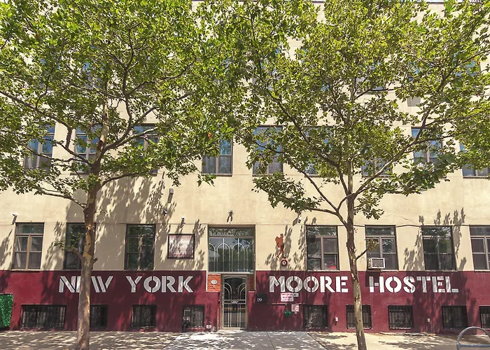 Ny Moore Hostel