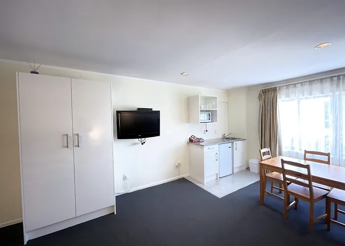 Royal Park Lodge