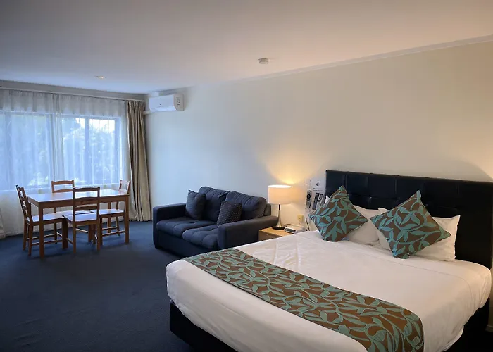Royal Park Lodge
