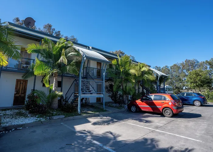 Novena Palms Motel